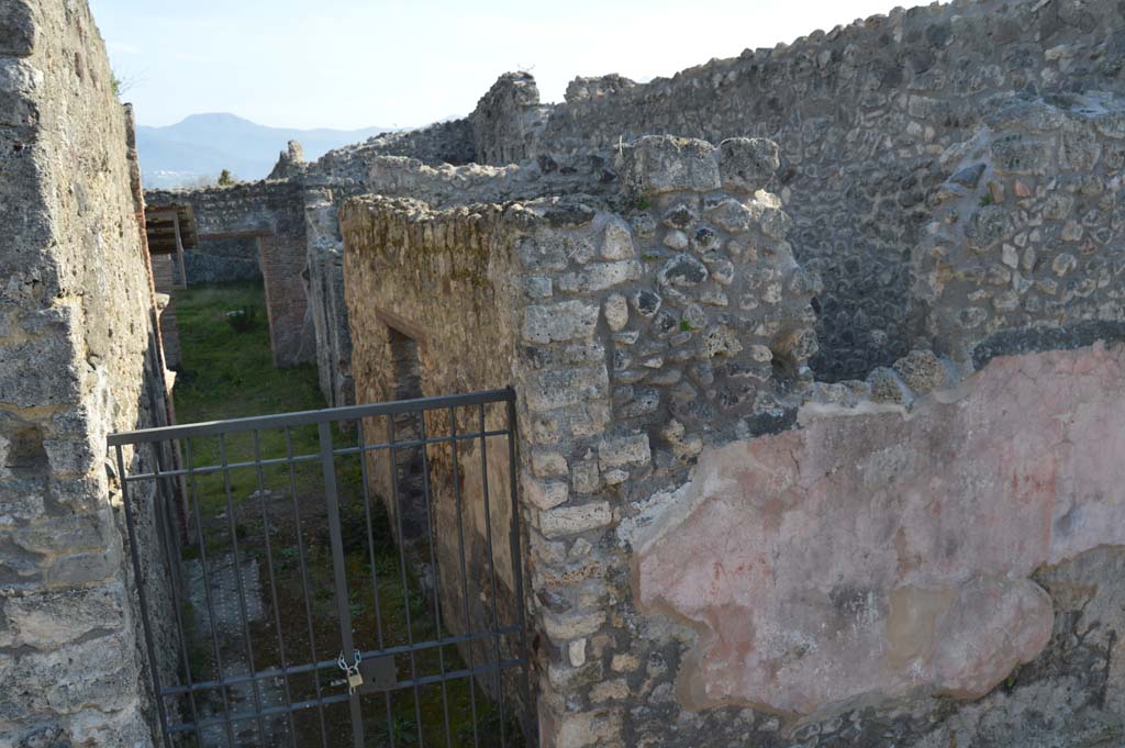 IX.2.26 Pompeii. March 2019. Looking towards upper entrance doorway and west side.
Foto Taylor Lauritsen, ERC Grant 681269 DÉCOR.