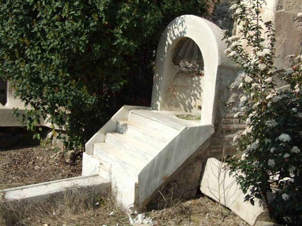 IX.3.5 Pompeii. March 2009. Room 26. Aedicula decorated with mosaics and shells and fountain cascading down white marble steps.