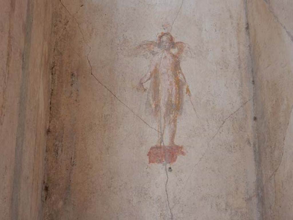 IX.3.5 Pompeii. May 2015. Room 4, painted figure in recess in east side of north wall.
Photo courtesy of Buzz Ferebee.