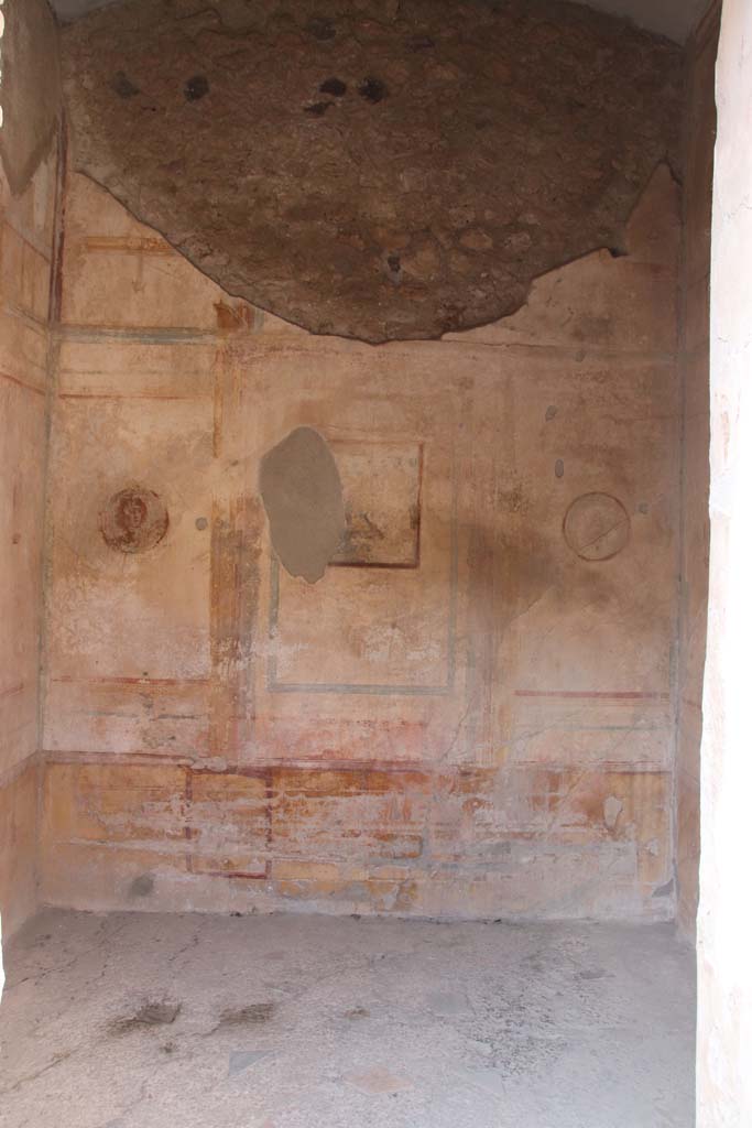 IX.3.5 Pompeii. September 2017. Room 5, looking towards north wall.
Photo courtesy of Klaus Heese.