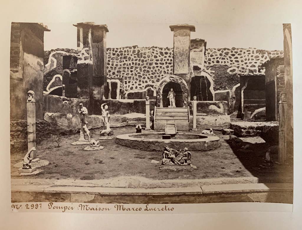 IX.3.5 Pompeii. From an Album by M. Amodio, c.1880, entitled “Pompei, destroyed on 23 November 79, discovered in 1748”.
Looking east across garden area. Photo courtesy of Rick Bauer.