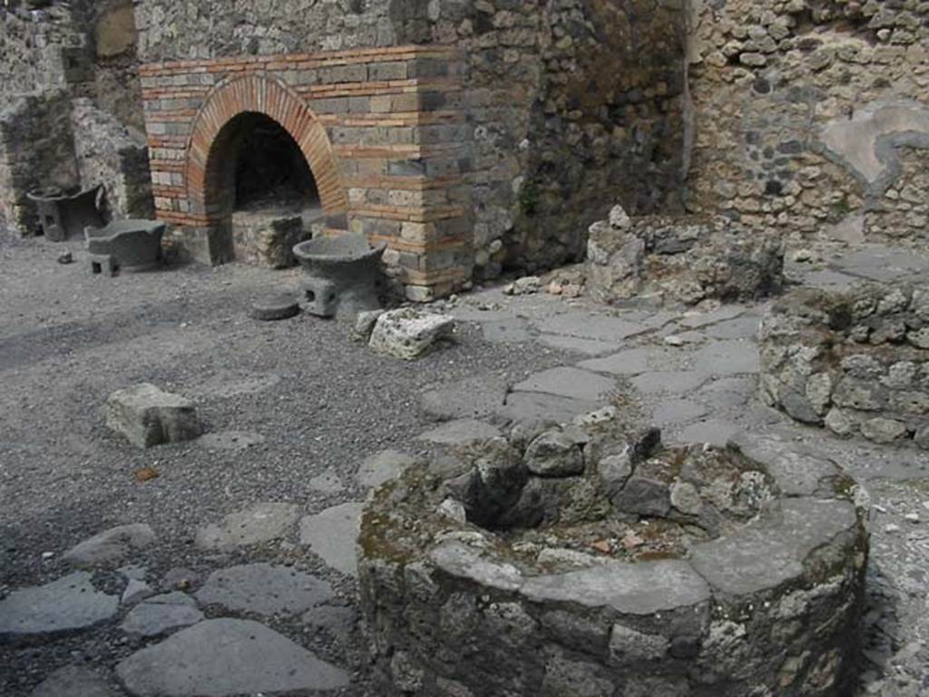 IX.3.12 Pompeii. May 2003. Looking north-east. Photo courtesy of Nicolas Monteix.