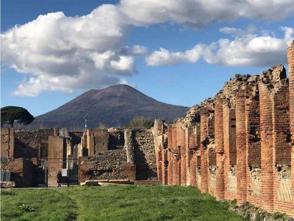 IX.4.18 Pompeii. 2018. Looking north to entrance on Via di Nola. Photograph © Parco Archeologico di Pompei.