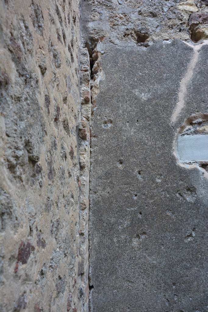 IX.5.2 Pompeii. May 2017. Room ‘o’, looking towards east wall in north-east corner.
Foto Christian Beck, ERC Grant 681269 DÉCOR.