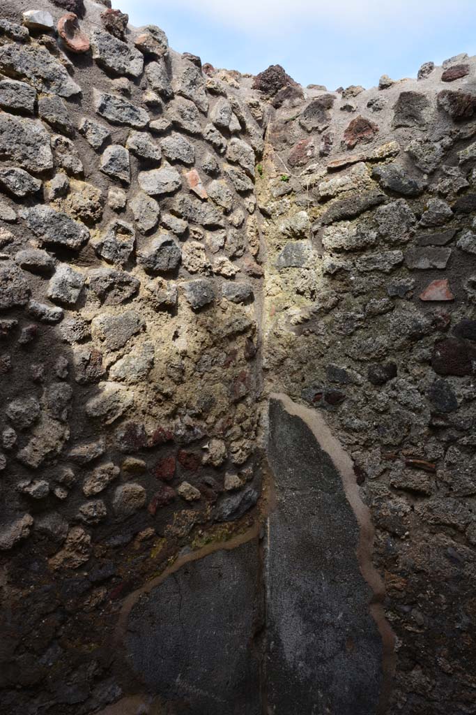 IX.5.2 Pompeii. March 2017. Room y, looking towards north-east corner.
Foto Christian Beck, ERC Grant 681269 DCOR.

