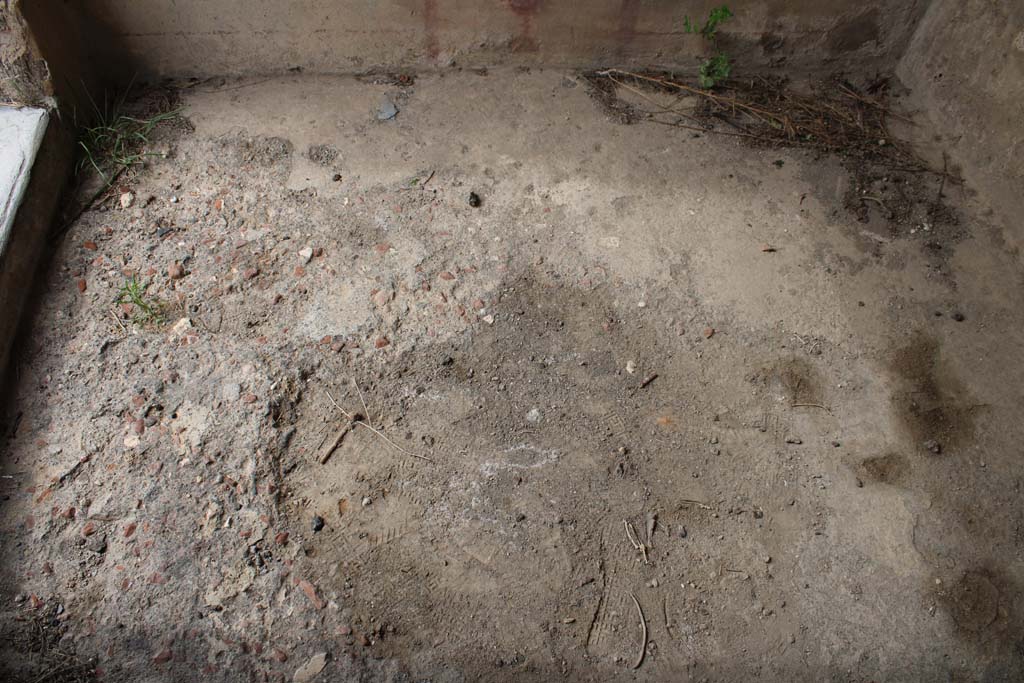 IX.5.2 Pompeii. May 2019. Room ‘c’, looking north across flooring.
Foto Christian Beck, ERC Grant 681269 DÉCOR.