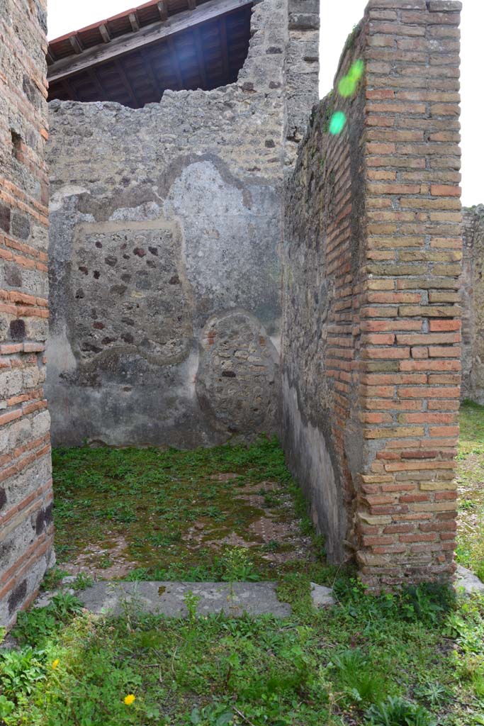 IX.5.2 Pompeii. March 2017. Room ‘i’, looking south through doorway.
Foto Christian Beck, ERC Grant 681269 DÉCOR.