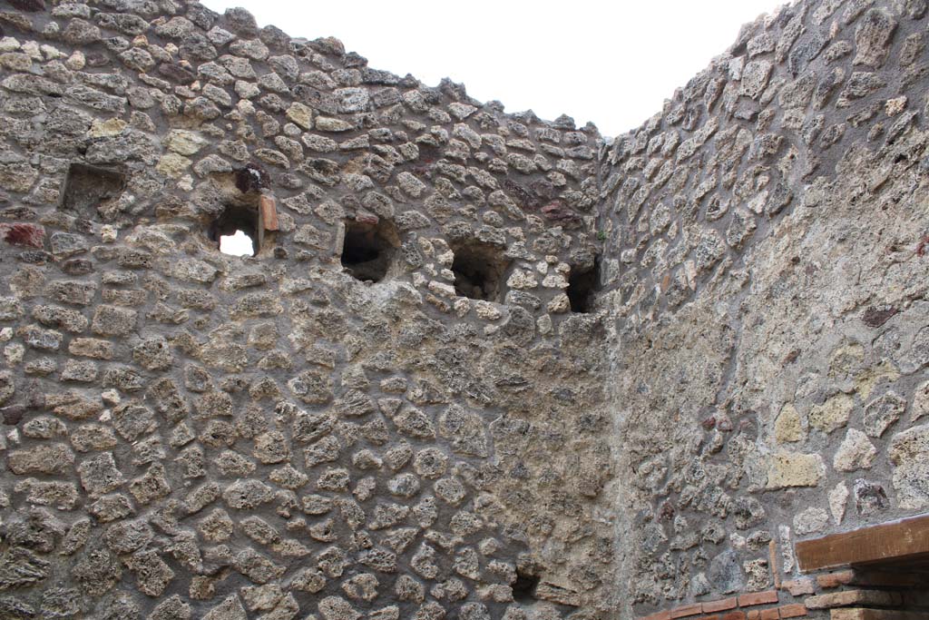 IX.5.4 Pompeii. March 2019. Room c, upper south-east corner.
Foto Christian Beck, ERC Grant 681269 DÉCOR.