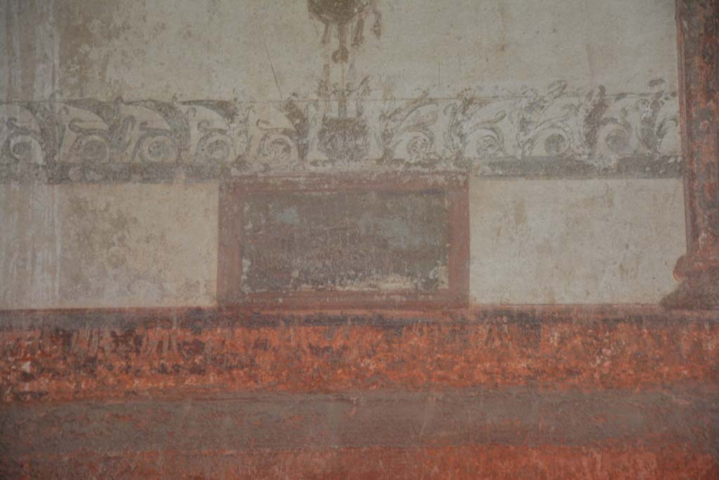 IX.5.6 Pompeii. May 2017. Room i, detail of upper painted panel at north end of east wall.
Foto Christian Beck, ERC Grant 681269 DÉCOR.