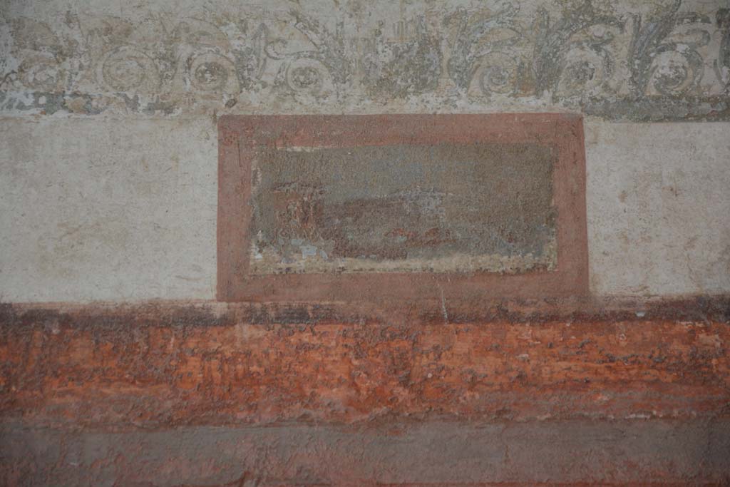 IX.5.6 Pompeii. May 2017. Room i, upper east wall at south end, painted panel.
Foto Christian Beck, ERC Grant 681269 DÉCOR.