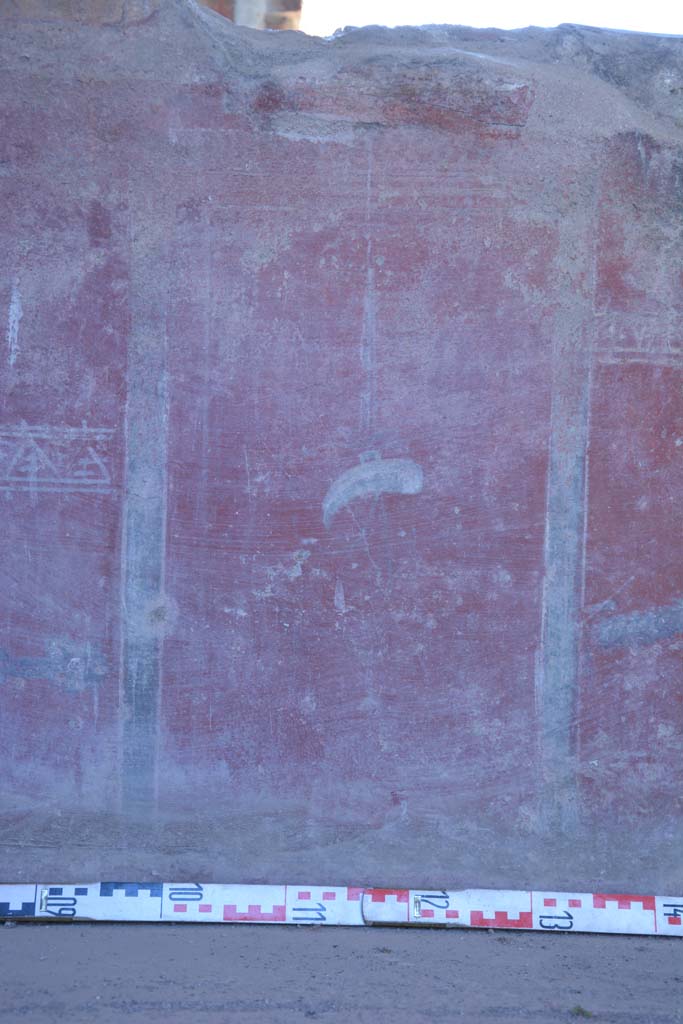 IX.5.6 Pompeii. May 2017. Room i, zoccolo from south wall below window.
Foto Christian Beck, ERC Grant 681269 DÉCOR.