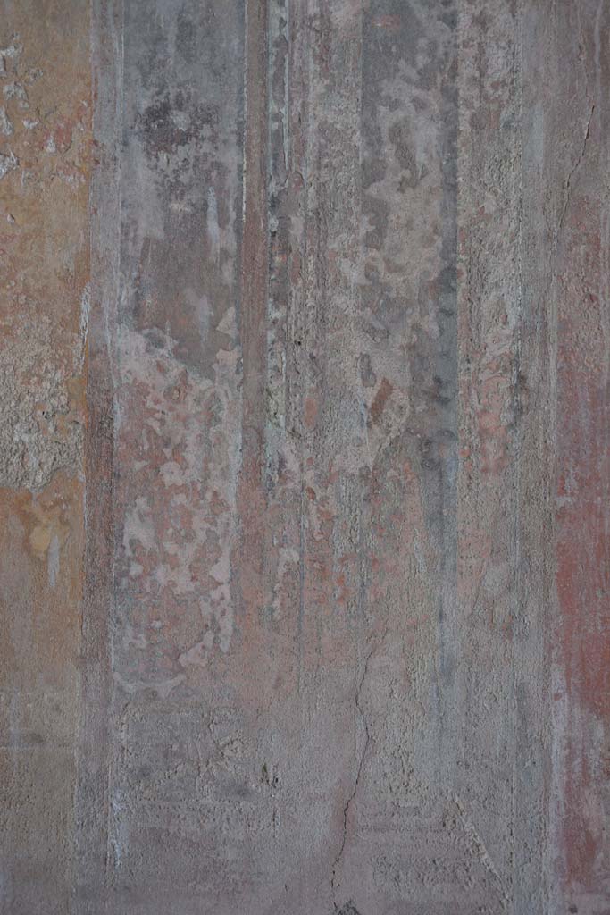 IX.5.6 Pompeii. May 2017. Room i, remaining detail of figure at base of dividing panel.
Foto Christian Beck, ERC Grant 681269 DÉCOR.
