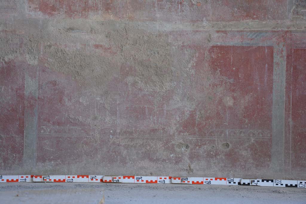 IX.5.6 Pompeii. May 2017. Room i, zoccolo in centre of west wall.
Foto Christian Beck, ERC Grant 681269 DÉCOR.