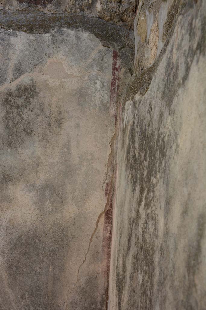 IX.5.6 Pompeii. May 2017. Room r, detail from south-east corner.
Foto Christian Beck, ERC Grant 681269 DÉCOR.