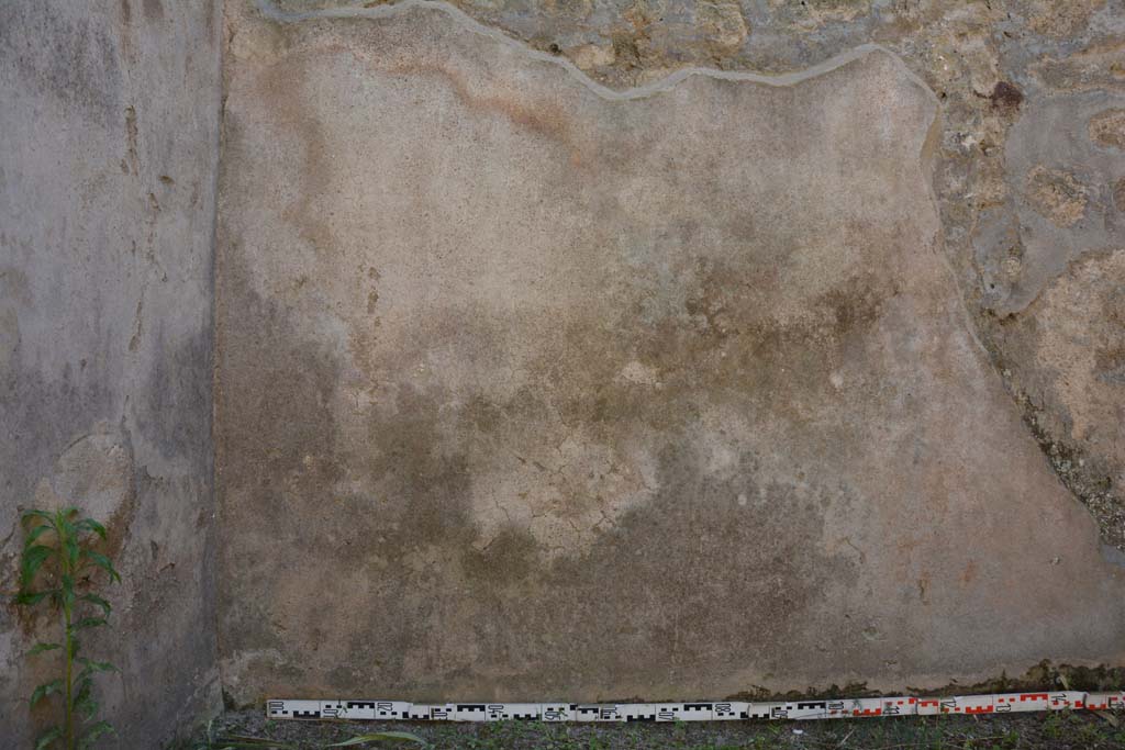 IX.5.6 Pompeii. May 2017. Room b, south-west corner and west wall.
Foto Christian Beck, ERC Grant 681269 DÉCOR.
