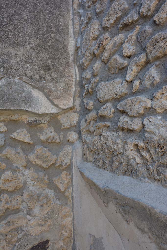 IX.5.6 Pompeii. May 2017. Room b, detail of north-west corner
Foto Christian Beck, ERC Grant 681269 DÉCOR.