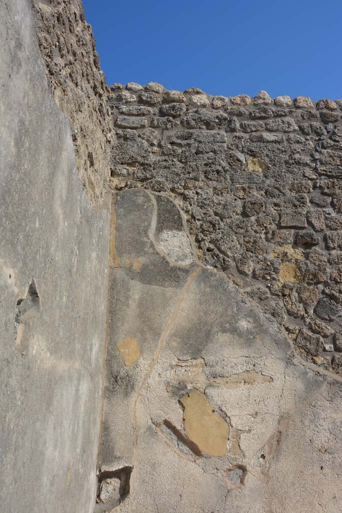 IX.5.6 Pompeii. May 2017. East ala e, upper south wall in south-east corner.
Foto Christian Beck, ERC Grant 681269 DÉCOR.