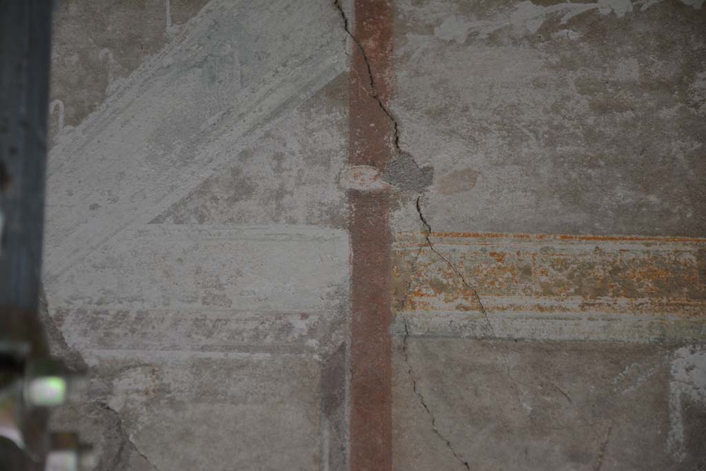 IX.5.6 Pompeii. May 2017. Room g, detail of painted decoration from upper south wall at west end.
Foto Christian Beck, ERC Grant 681269 DÉCOR.