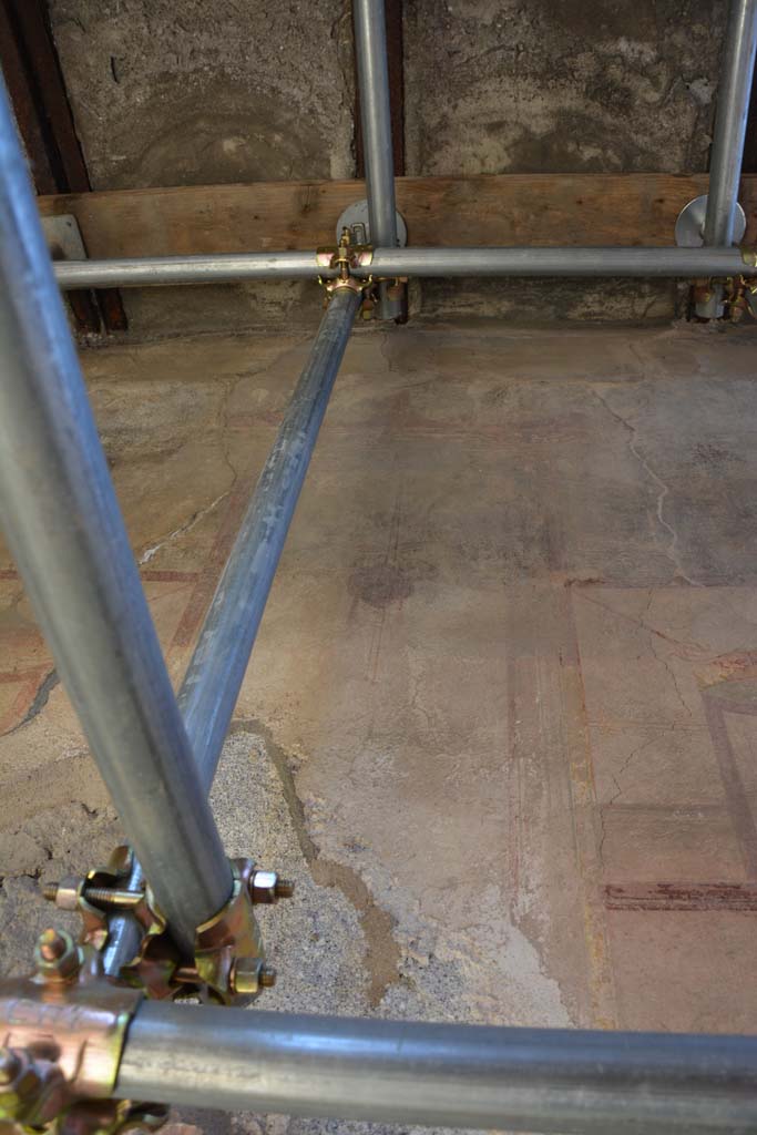 IX.5.6 Pompeii. May 2017. Room k, (west side), upper north wall in centre.
Foto Christian Beck, ERC Grant 681269 DÉCOR.