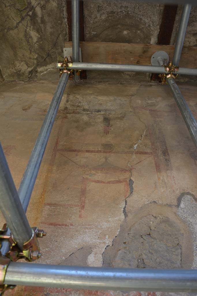 IX.5.6 Pompeii. May 2017.
Room k, (west side), detail from upper north wall towards west end.
Foto Christian Beck, ERC Grant 681269 DÉCOR.