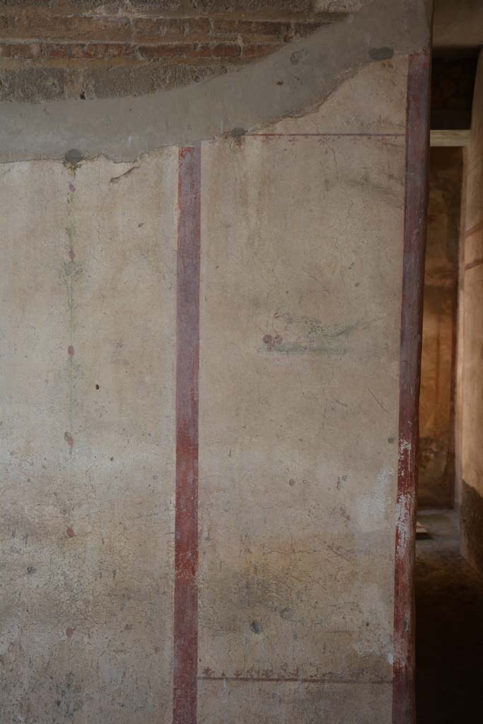 IX.5.6 Pompeii. May 2017. Room l (L), north wall, panel at east end, with corridor on right.
Foto Christian Beck, ERC Grant 681269 DÉCOR.
