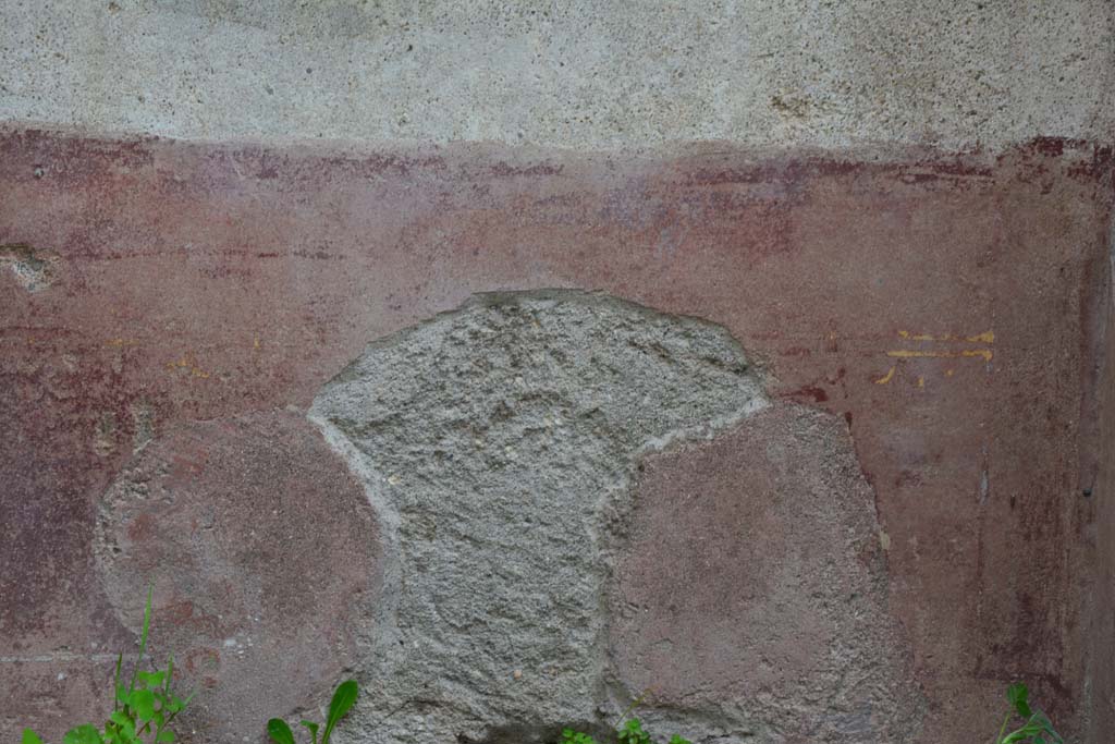 IX.5.9 Pompeii. March 2017. Room “f”, zoccolo on south wall.
Foto Christian Beck, ERC Grant 681269 DÉCOR.
