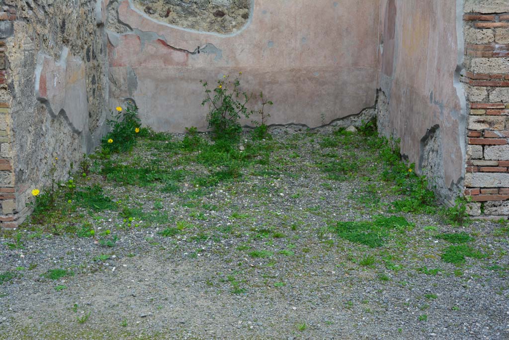 IX.5.9 Pompeii. March 2017. Room g, looking east across flooring.
Foto Christian Beck, ERC Grant 681269 DCOR.
