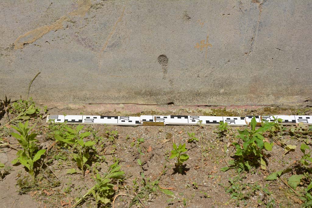 IX.5.11 Pompeii. May 2017. Room d, lower north wall and remaining flooring.
Foto Christian Beck, ERC Grant 681269 DCOR.

