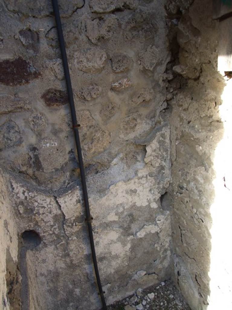 IX.5.11 Pompeii.  December 2007. Recess on north east corner of garden area between rooms 11 and 12.