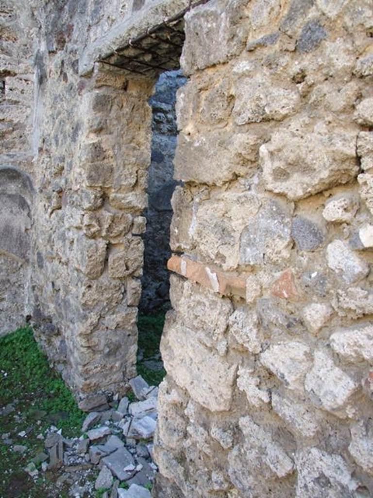 IX.5.11 Pompeii.  December 2007.Doorway to Room 19. Cubiculum.