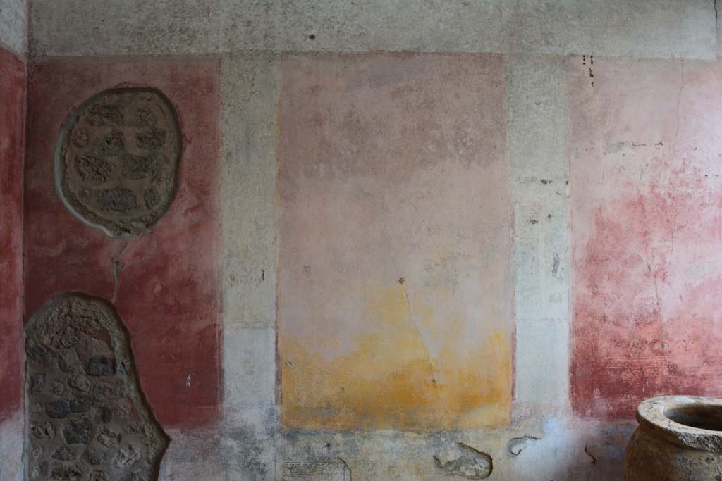 IX.5.11 Pompeii. March 2017. Room h, looking towards south wall. 
Foto Christian Beck, ERC Grant 681269 DCOR.
