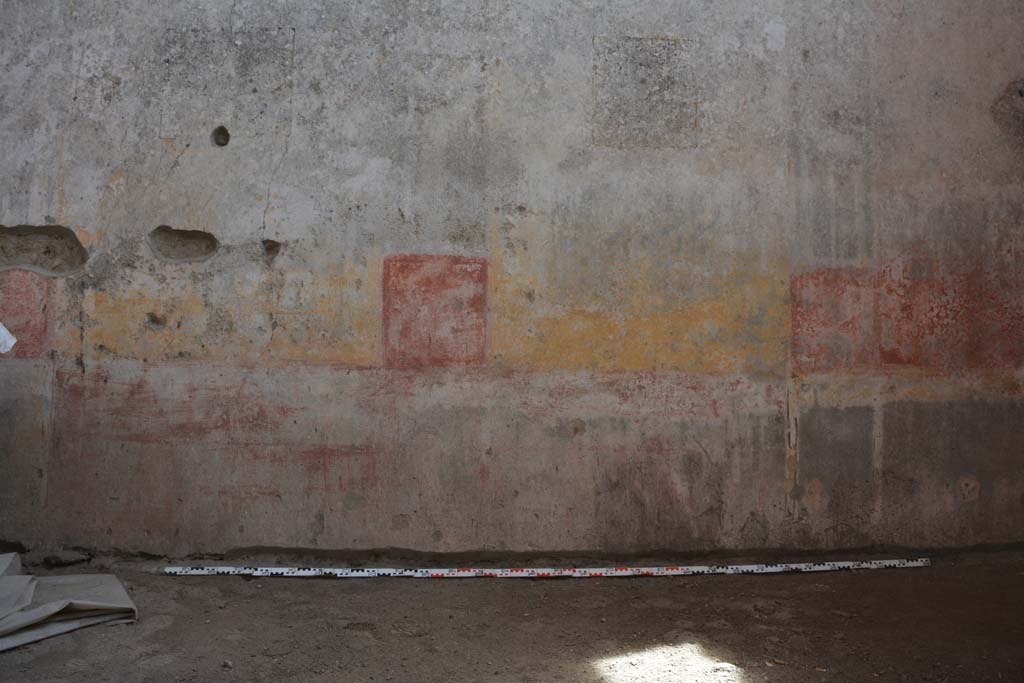 IX.5.11 Pompeii. May 2017. Room i, looking towards lower east wall.
Foto Christian Beck, ERC Grant 681269 DCOR.
