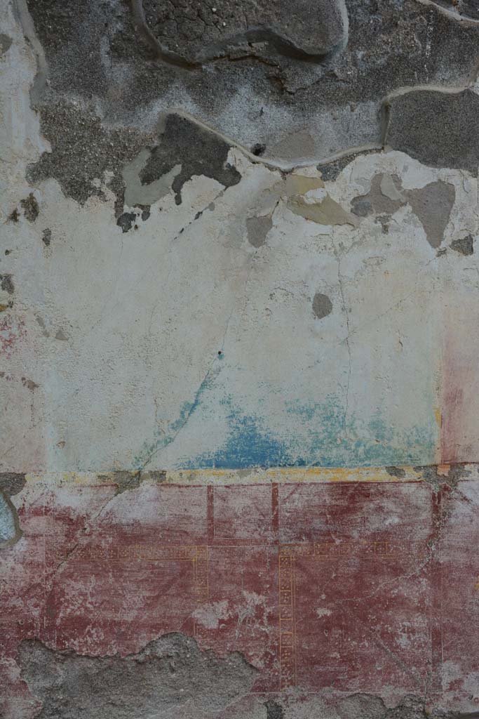 IX.5.11 Pompeii. March 2017. 
Room I (L), zoccolo below blue painted central panel on east wall.
Foto Christian Beck, ERC Grant 681269 DCOR.

