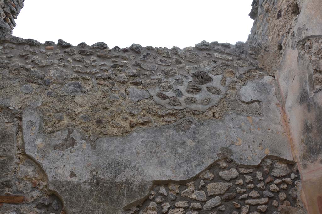 IX.5.14 Pompeii. May 2017. Room d, upper west wall.
Foto Christian Beck, ERC Grant 681269 DCOR.

