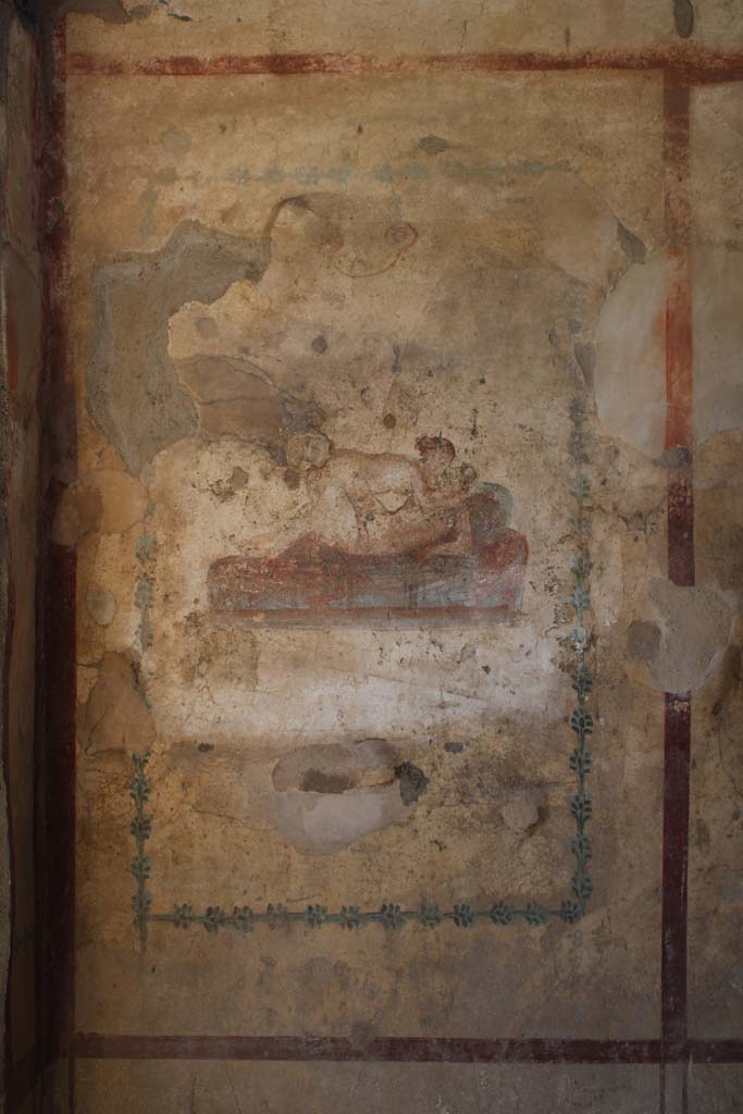IX.5.16 Pompeii. May 2019.
Room f’, painted panel on south wall in south-east corner of cubiculum.