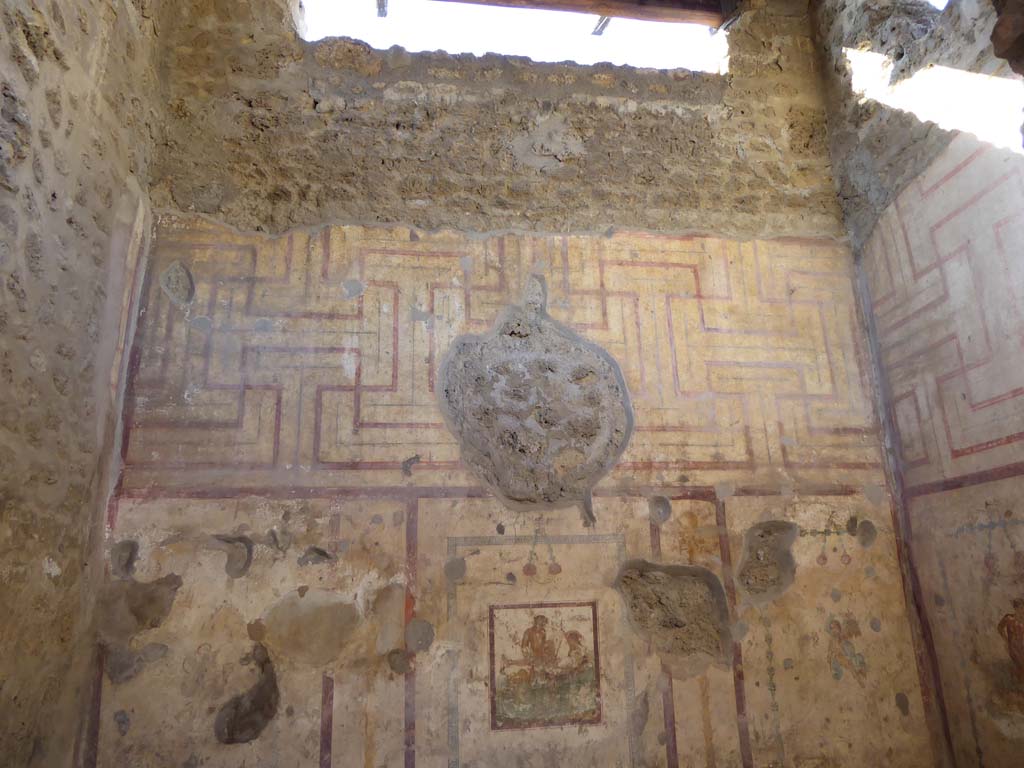 IX.5.16 Pompeii. January 2017. Cubiculum f’, looking towards upper west wall.
Foto Annette Haug, ERC Grant 681269 DÉCOR