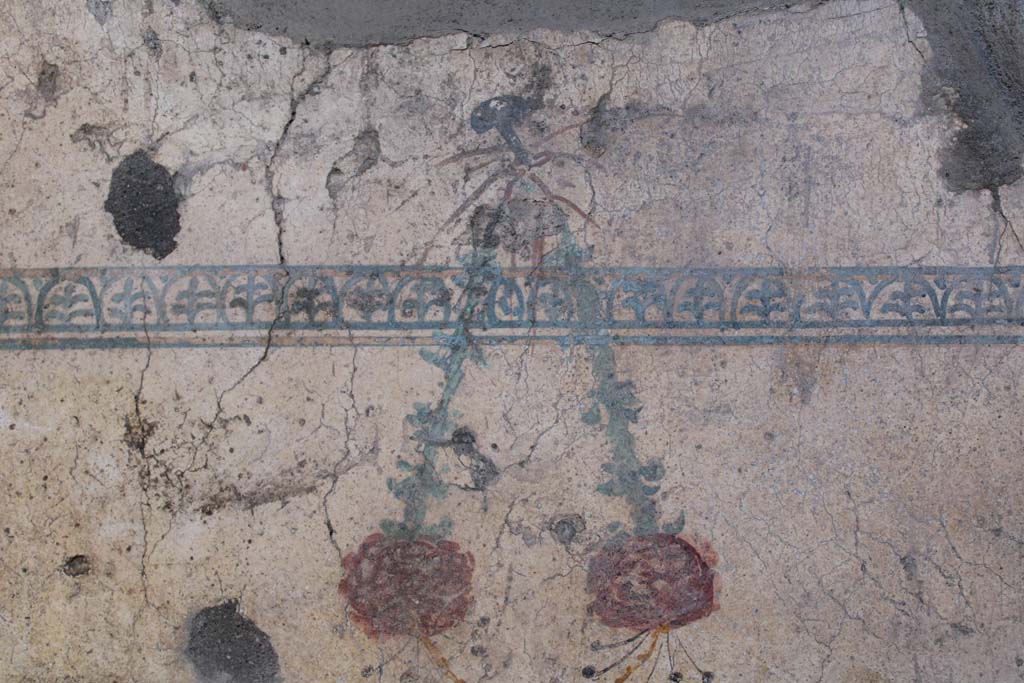 IX.5.16 Pompeii. May 2019. Room f’, west wall, detail from above central painting.
Foto Christian Beck, ERC Grant 681269 DÉCOR.
