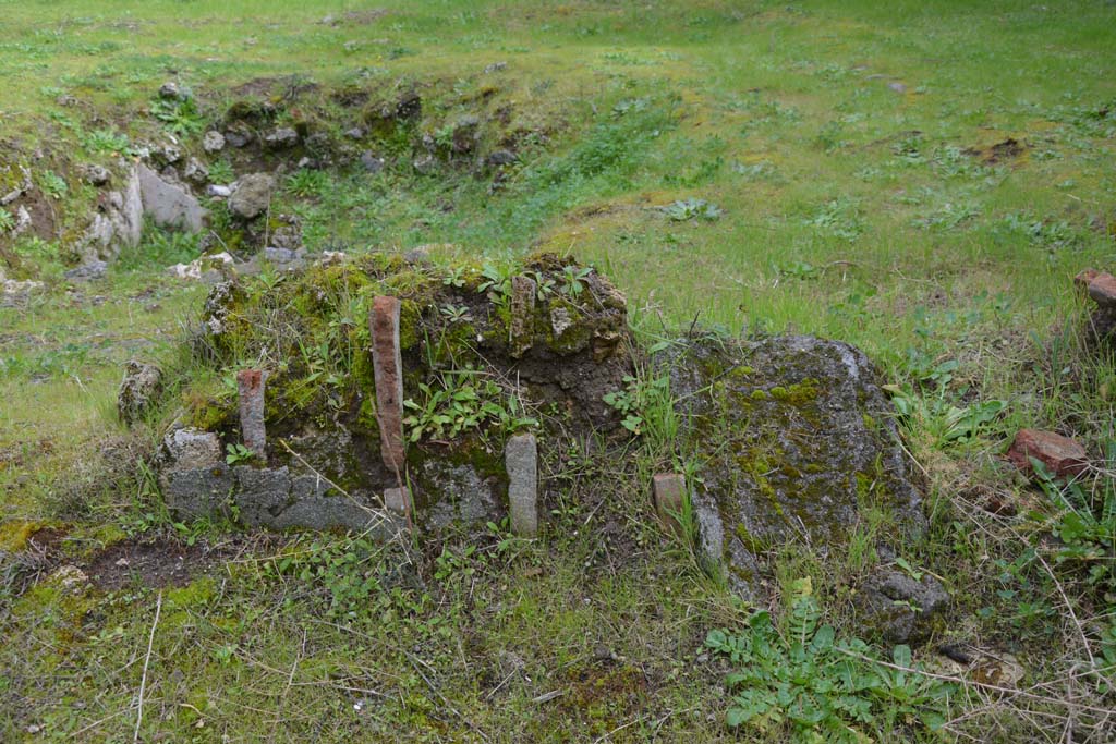 IX.5.18 Pompeii. March 2018. Atrium “b”, detail from west side, looking east.
Foto Annette Haug, ERC Grant 681269 DÉCOR.
