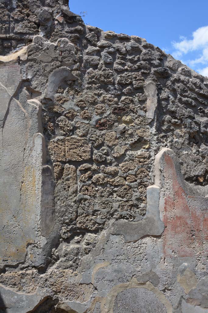 IX.5.18 Pompeii. May 2017. Room “g”, site of central painting on north wall.
Foto Christian Beck, ERC Grant 681269 DÉCOR.
