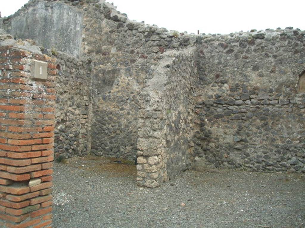  IX.8.1 Pompeii. December 2005. Shop and room on east side.