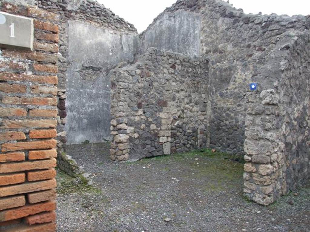 IX.8.1 Pompeii. December 2007. Rooms on east side of shop.