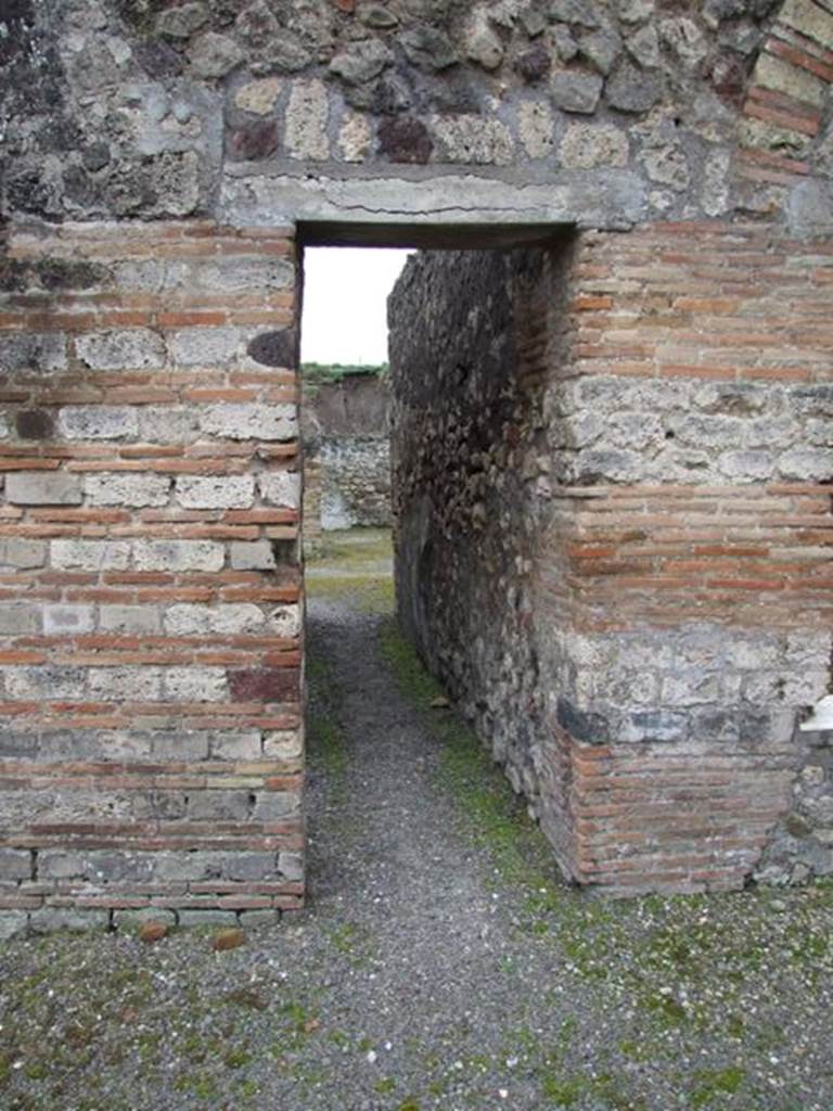IX.8.6 Pompeii. March 2009.  Room 16.  Small corridor to services area.
