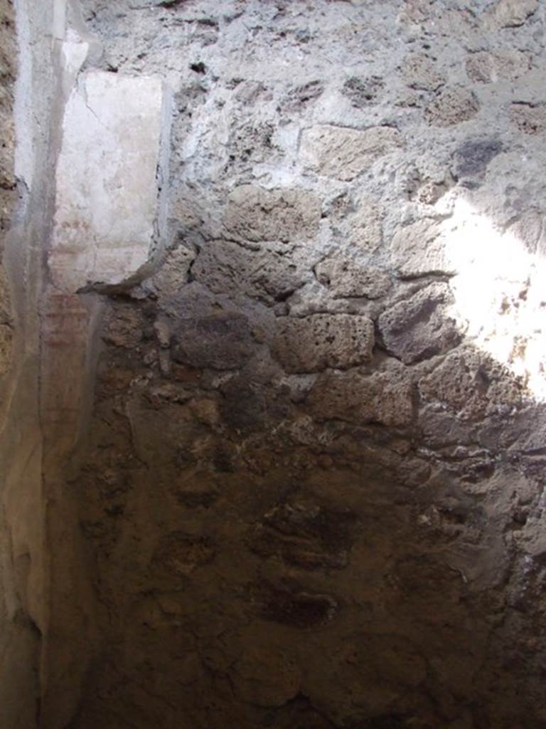 IX.9.c Pompeii.  March 2009.  North wall of small room.