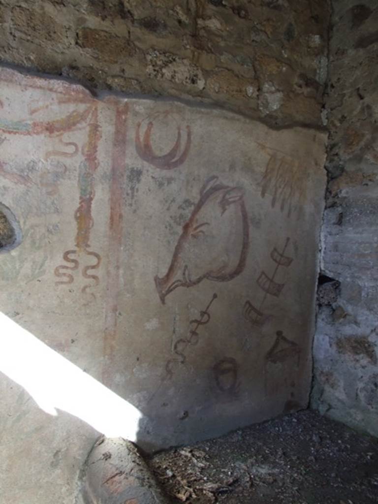IX.9.c Pompeii. March 2009. Wall painting on east end of north wall of kitchen. 
