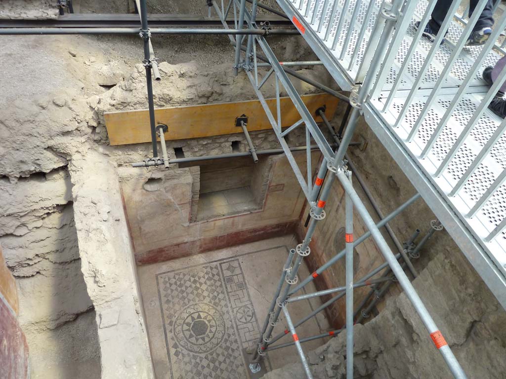 IX.12.B Pompeii. May 2010. Room 8, east wall with window into room 15.