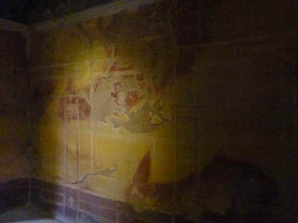 IX.13.1-3 Pompeii. May 2010. Room 26, south wall. Looking east from window.