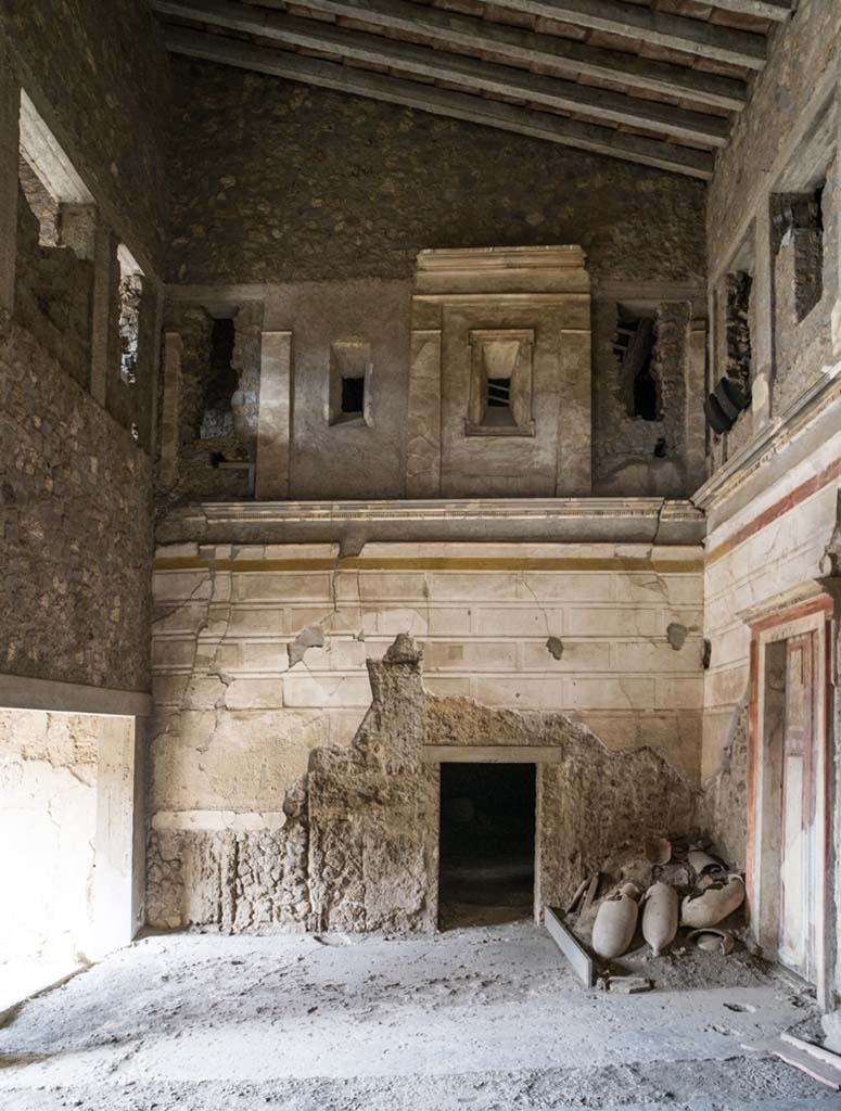 IX.13.1-3 Pompeii. April 2022. Room 1, looking towards west wall and north-west corner.
Photo courtesy of Johannes Eber.