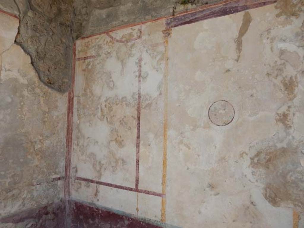 IX.14.4 Pompeii. May 2017. Cubiculum E, looking towards north-east corner and east wall.  Photo courtesy of Buzz Ferebee.
