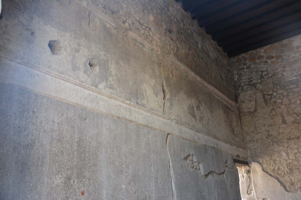 IX.14.4 Pompeii. July 2017. Room 31, upper south wall.
Foto Annette Haug, ERC Grant 681269 DÉCOR.
