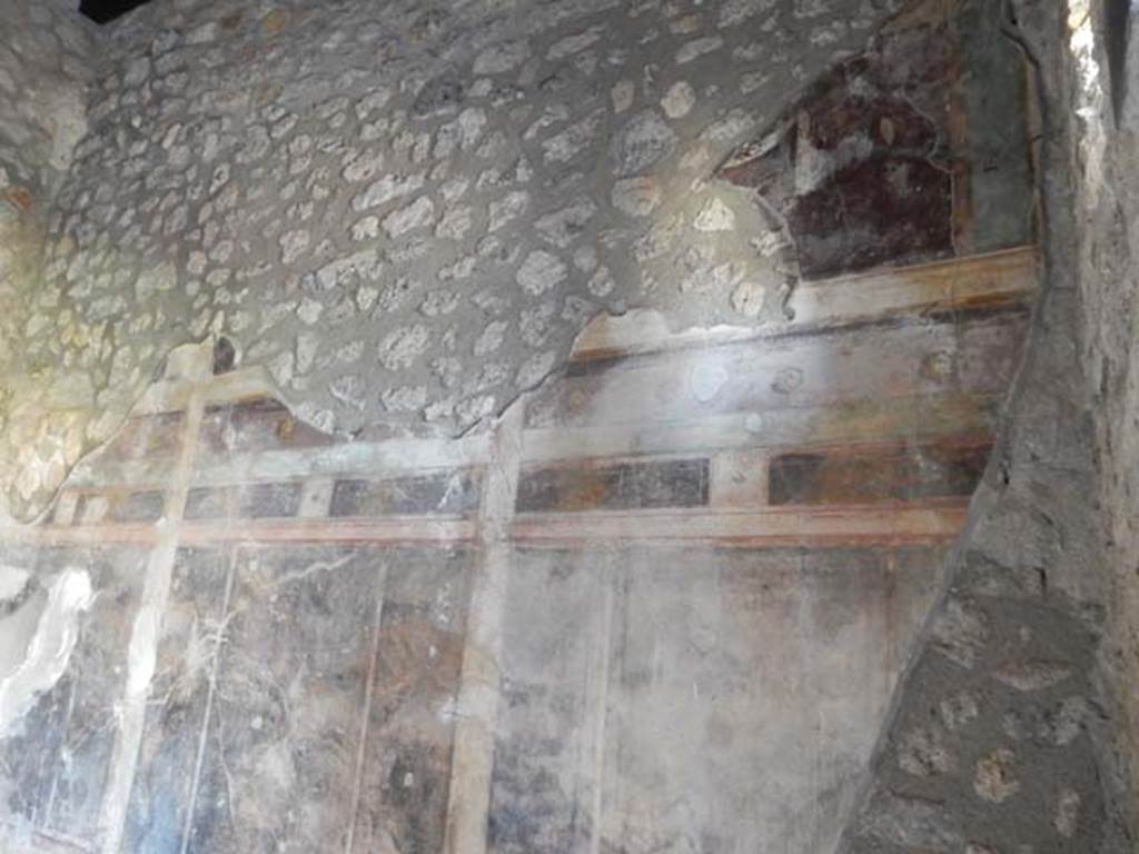 IX.14.4 Pompeii. May 2017. Room 14, east end of north wall, now with only a piece of the bird fresco, see below.  Photo courtesy of Buzz Ferebee.
